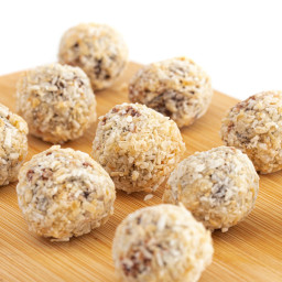 Bite into a guilt-free, keto-friendly snack that's packed with protein!