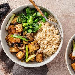 Black Pepper Tofu with Chinese Broccoli & Brown Rice