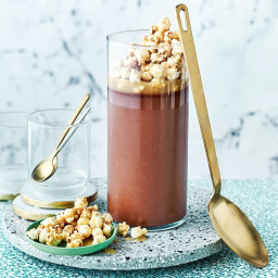 Blender chocolate mousse with whisky caramel popcorn
