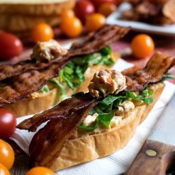 BLT Crostini with Boursin Cheese