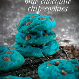 Blue chocolate chip cookies