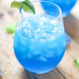 blue-lagoon-cocktail-2199210.jpg