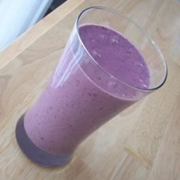Blueberry, Banana, and Peanut Butter Smoothie