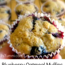 Blueberry Oatmeal Muffins Recipe ~ ItsYummi.com