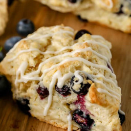 Blueberry Scones (delicious and flaky)
