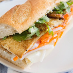 Bánh Mì with Lemongrass Tofu
