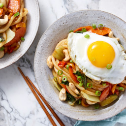 Bok Choy & Sweet Pepper Lo Mein with Fried Eggs & Cashews