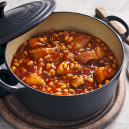 Boston baked beans with bacon