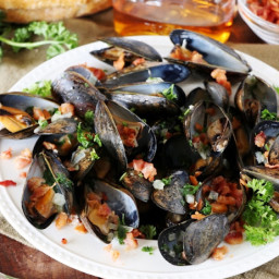 Bourbon and Bacon Steamed PEI Mussels