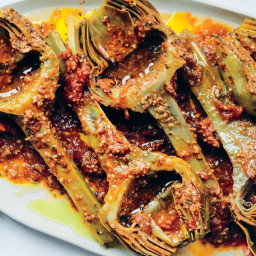 Braised Artichokes With Tomatoes and Mint
