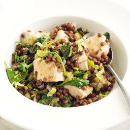 Braised chicken with spinach and lentils