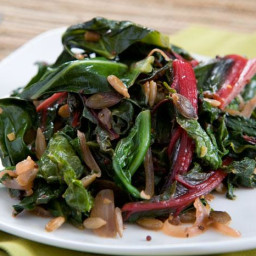 braised-greens-with-red-onion-and-sun-dried-tomatoes-3087578.jpg