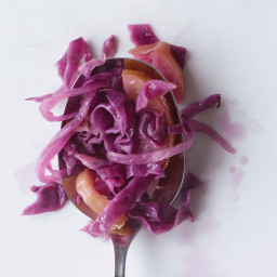 Braised Red Cabbage with Apple and Onion