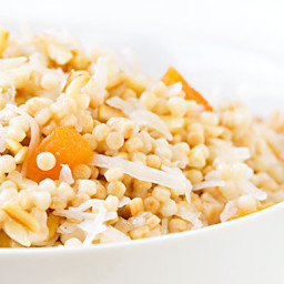 Breakfast Israeli Couscous (With Apricots, Almonds & Coconut)