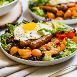 Breakfast Salad with Everything Bagel Dressing