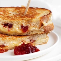 Brie Grilled Cheese Sandwich