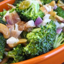 broccoli-and-bacon-salad-1326878.jpg