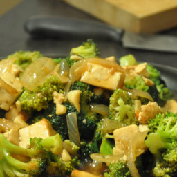 Broccoli and Tofu in Garlic Sauce Recipe (Vegan, Gluten-free Option)