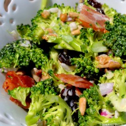 broccoli-bacon-salad-recipe-1453754.jpg