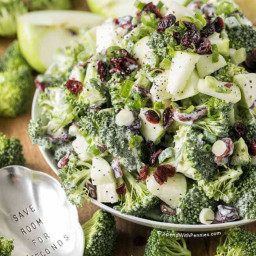 broccoli-cranberry-salad-2212988.jpg