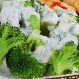 Broccoli with Creamy Herb Sauce