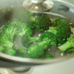 broccoli-with-garlic-and-parmesan-c.jpg