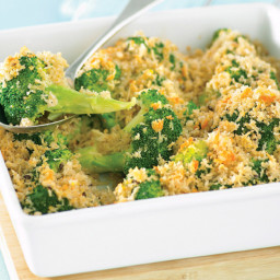 Broccoli with Parmesan Crumb