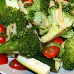 Broccoli Zucchini & Tomato Salad