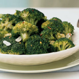 Broccoli with Red Pepper Flakes and Toasted Garlic