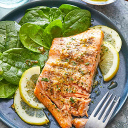 Broiled Salmon (Quick and Easy Recipe)