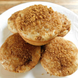 Brown sugar apple muffins