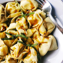 Browned Butter Cheese Tortellini with Balsamic Glaze