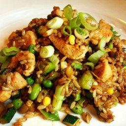 Brown Fried Rice with Chicken and Vegetables