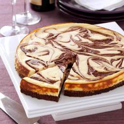 brownie-swirl-cheesecake-2408440.jpg