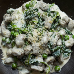 buckwheat-and-ricotta-gnocchi-with-cream-peas-and-spinach-2099417.jpg
