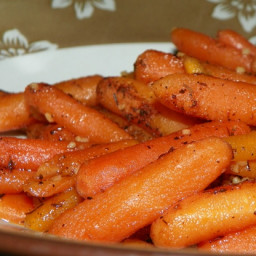 Butter-Maple Roasted Carrots With Garden Thyme