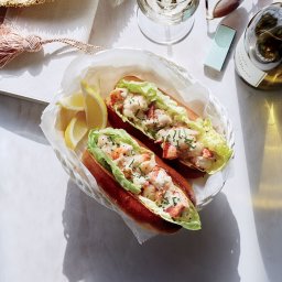 Butter-Poached Lobster  Rolls with Spicy Sauce 