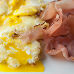 Buttered Breaded Eggs with Ruffled Ham