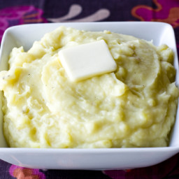 Buttermilk Mashed Potatoes #EverythingButTheTurkey