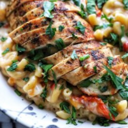 Cajun Chicken with Sundried Tomato and Spinach Mac n' Cheese