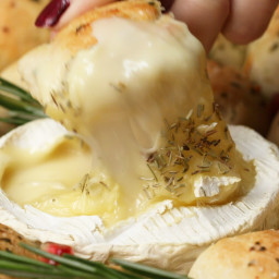 Camembert and Garlic Dough Balls Recipe by Tasty