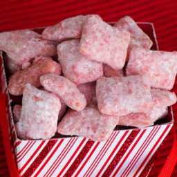 Candy Cane Peppermint Puppy Chow #SweetEatsHolidayTreats