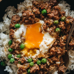 Cantonese Ground Beef Rice and Eggs (窝蛋牛肉)