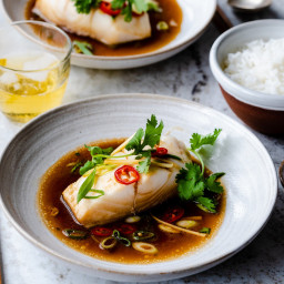 cantonese-style-sablefish-with-ginger-soy-scallions-2910402.jpg