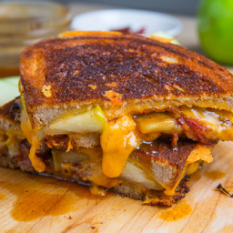 Caramel Apple Grilled Cheese Sandwich (with Bacon)