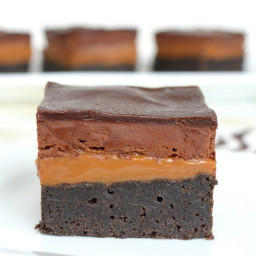 caramel-milky-way-brownies-1950060.jpg