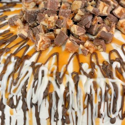 Caramel Apple Cake with SNICKERS®