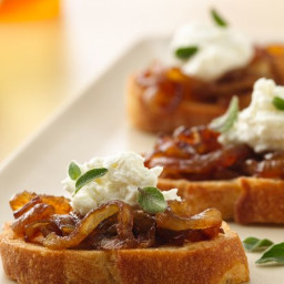 Caramelized Onion and Goat Cheese Crostini