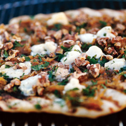 Caramelized-Onion and Gorgonzola Grilled Pizza