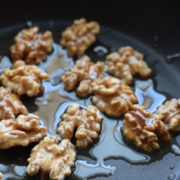 Caramelized Walnuts